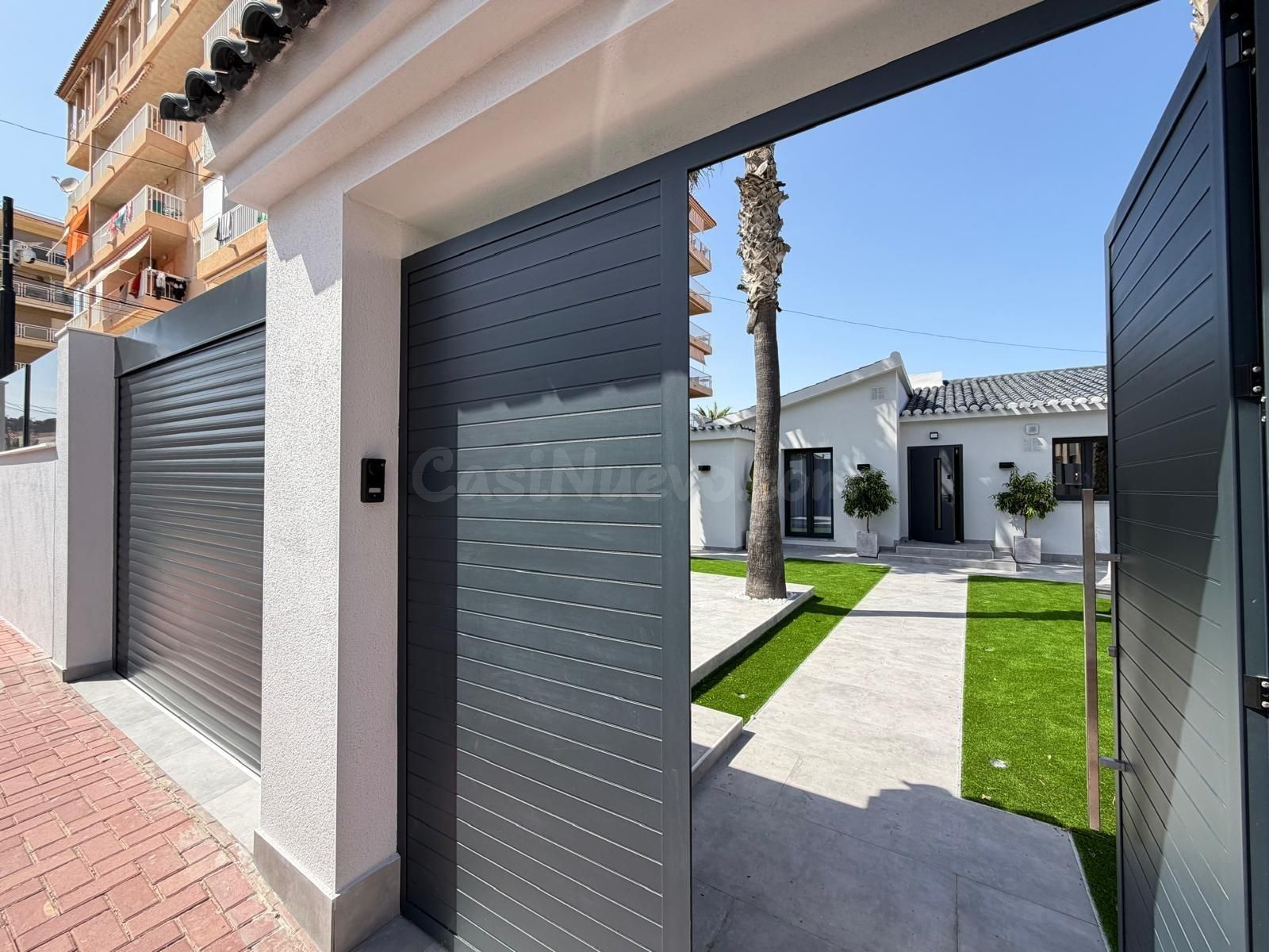 Villa 4 habitaciones 103m² en venta - Punta Prima - foto 2