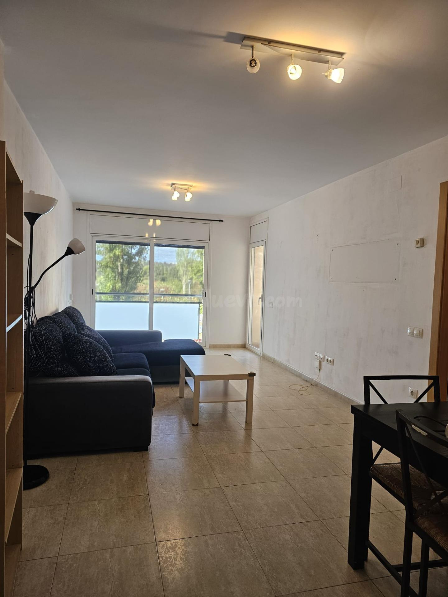 Acogedor Piso en Esparreguera - Ideal para Entrar a Vivir - foto 3