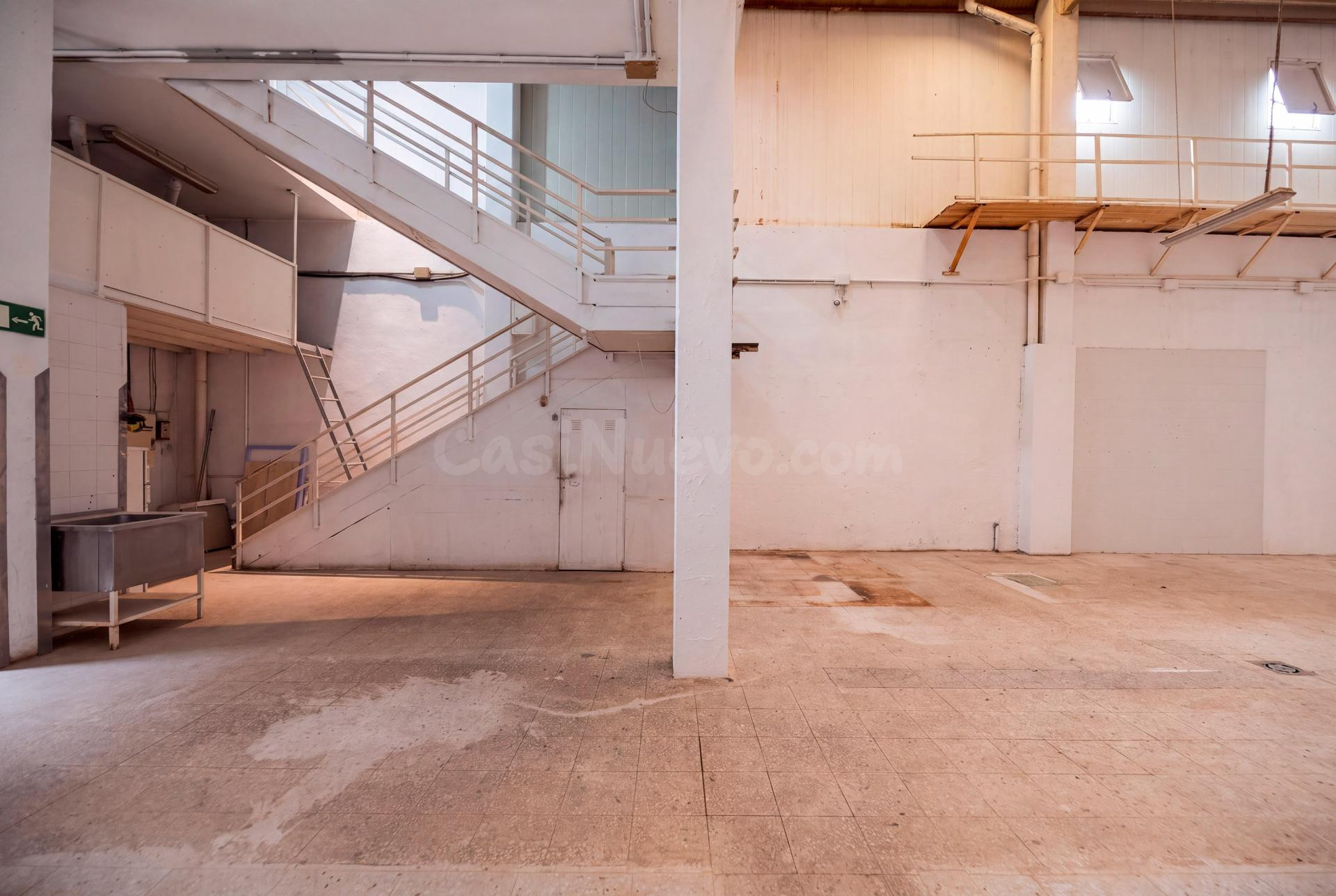 Nave industrial con gran potencial en Urtinsa II - Alcorcón - foto 5