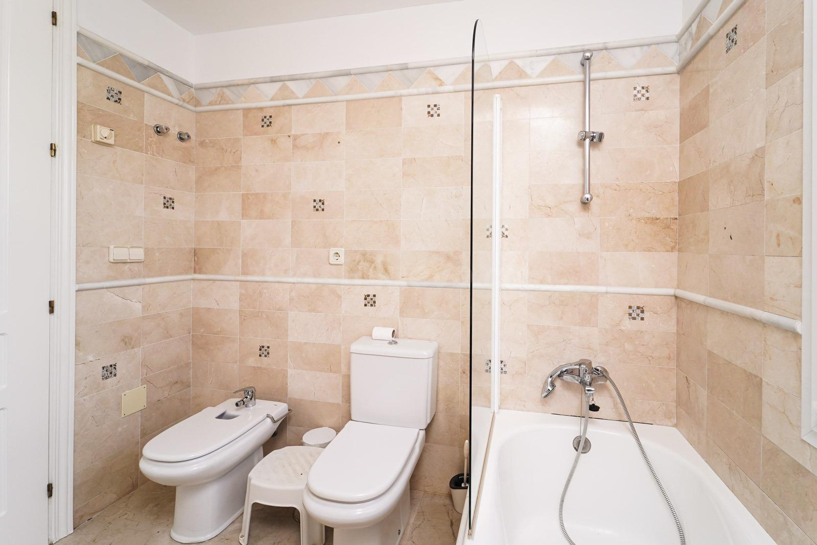 Piso amueblado 2 hab. en Vasari Village, La Manga Club – Alq - foto 2