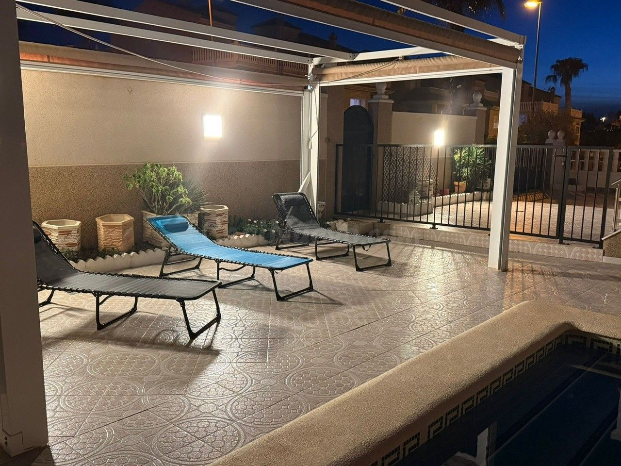Villa 5 habitaciones 231m² en venta - Las Filipinas - foto 5