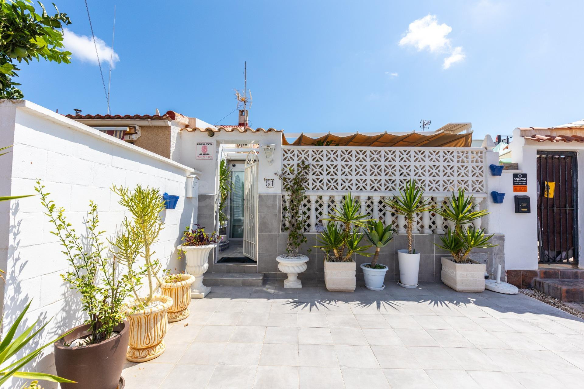 Espectacular Bungalow Reformado en Torreta III con Piscina C