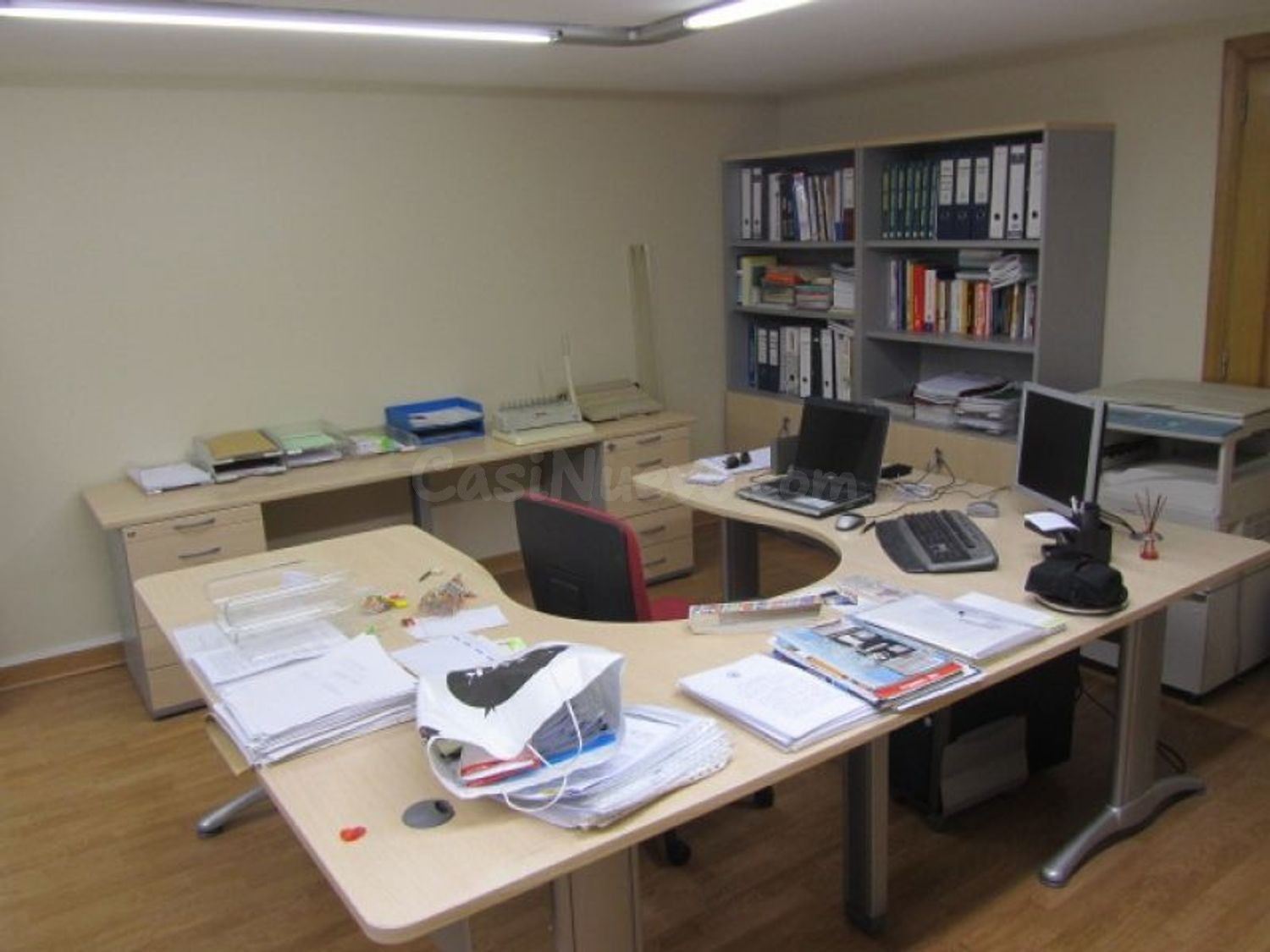 Oficina 37m² en alquiler - La Parda - foto 3
