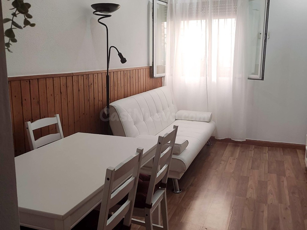 EN VENTA ACOGEDOR PISO EN RENTABILIDAD EN PUERTA DEL ÁNGEL MADRID  