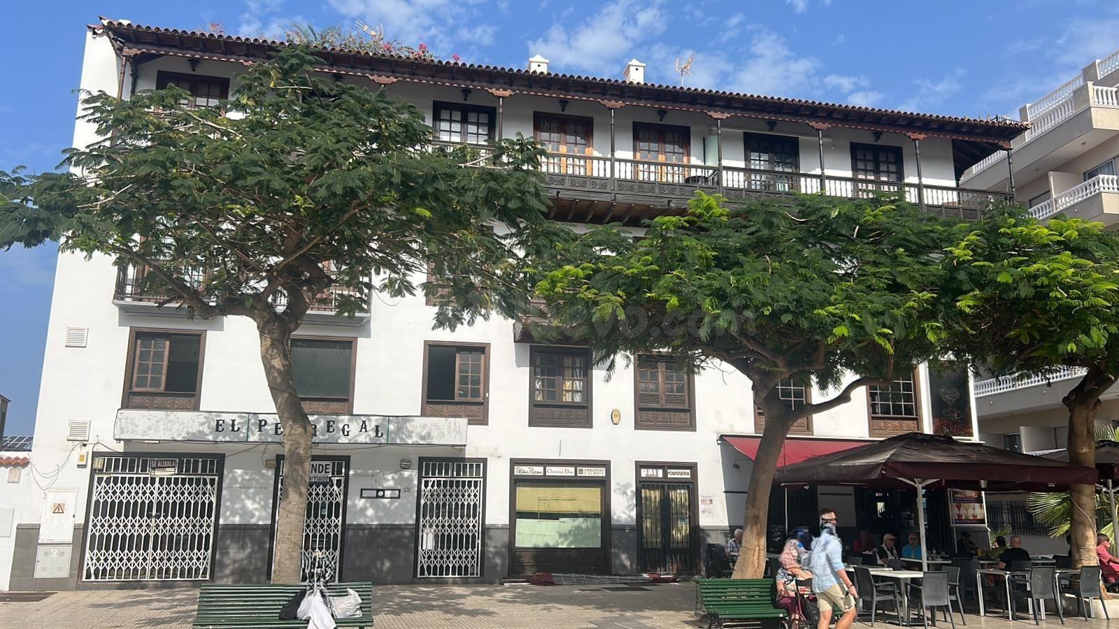 LOCAL COMERCIAL EN ALQUILER EN ZONA TRANSITADA DE PUERTO DE LA CRUZ