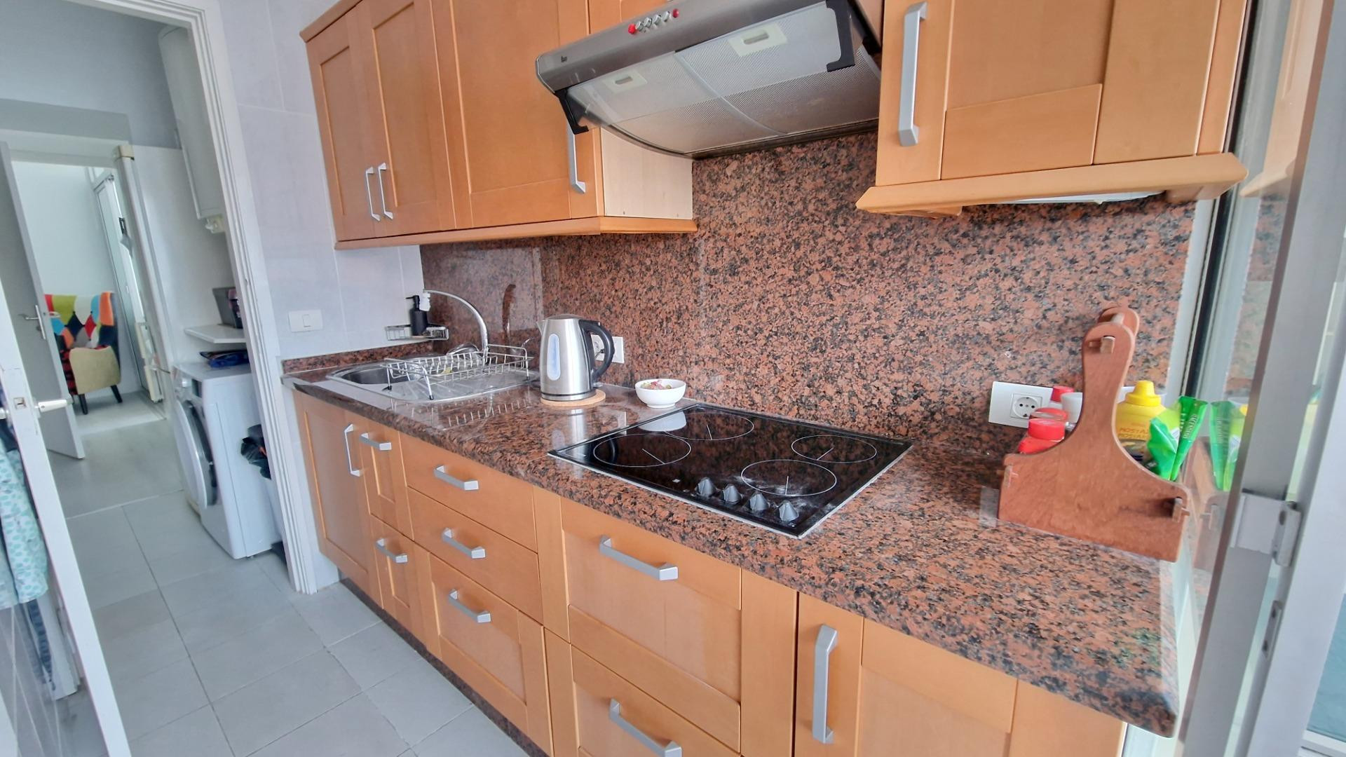 Apartamento amplio y muy luminoso con vistas despejadas al m - foto 3