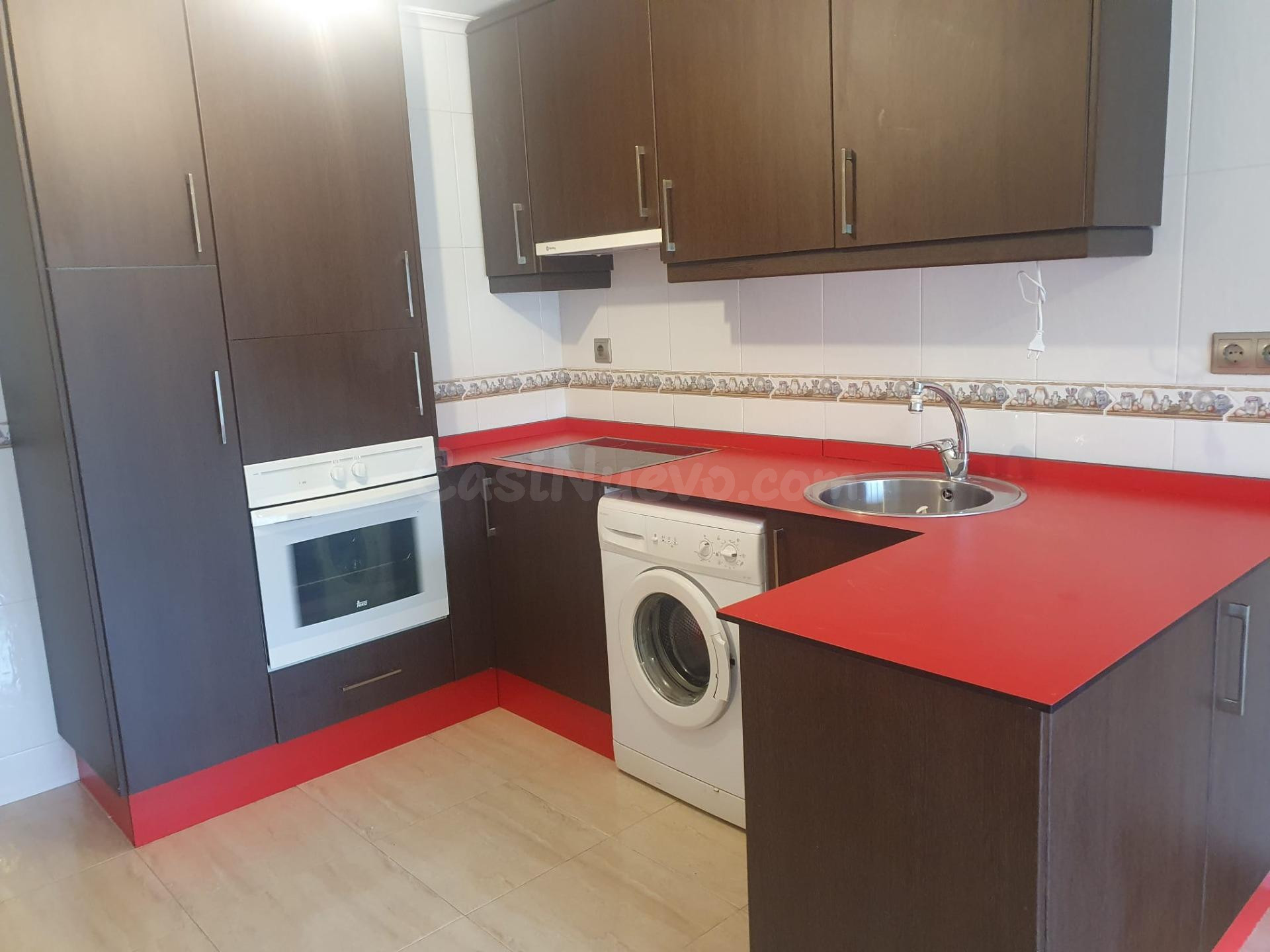 Apartamento de 1 dormitorio con GRAN VENTANAL en ABESADAS. - foto 3