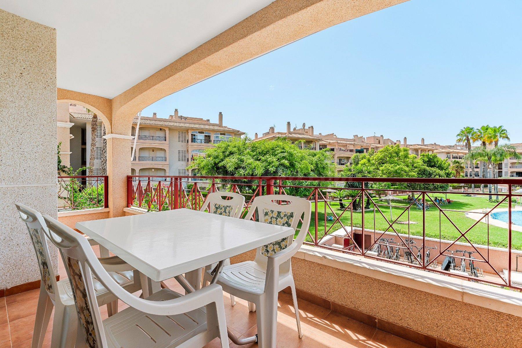 APARTAMENTO DE 2 DORMITORIOS 2 BAÑOS EN PLAYA FLAMENCA (ORIH - foto 2
