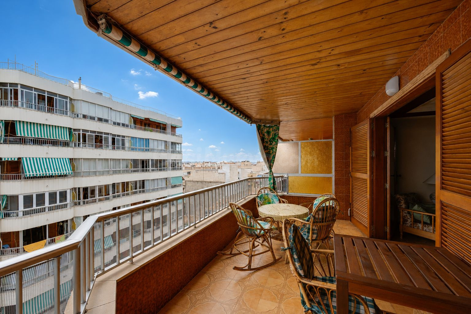 APARTAMENTO CON VISTAS AL MAR DE 3 DORMITORIOS Y 2 BAÑOS EN  - foto 3