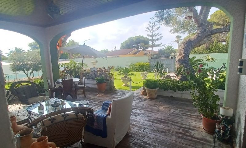VILLA DE 3 DORMITORIOS, 3 BAÑOS EN CAMPO AMOR ( ORIHUELA COS - foto 5
