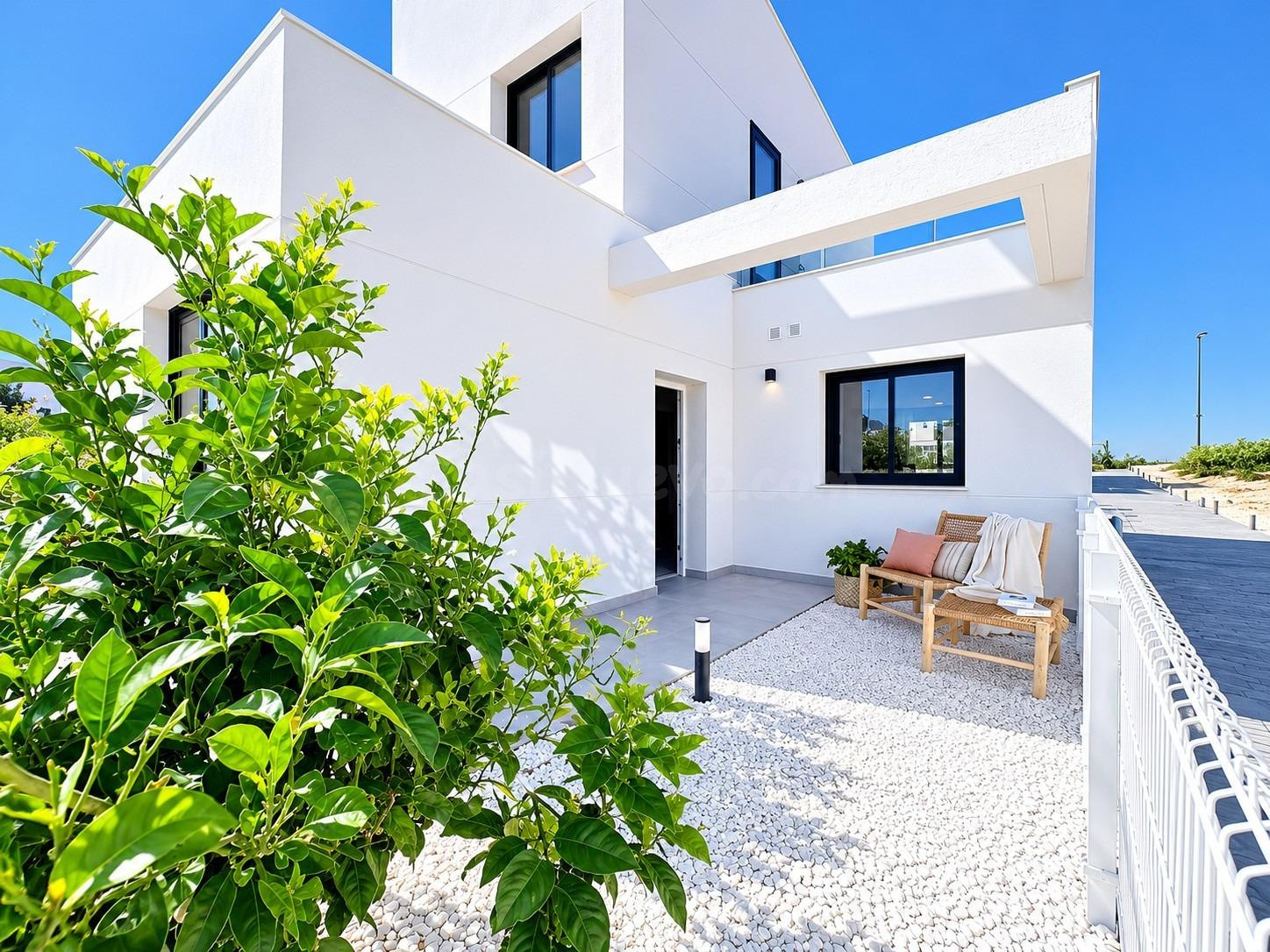 Adosados y villas adosadas de nueva construcción, listas para entrar a vivir, en Altaona Golf Resort, Murcia