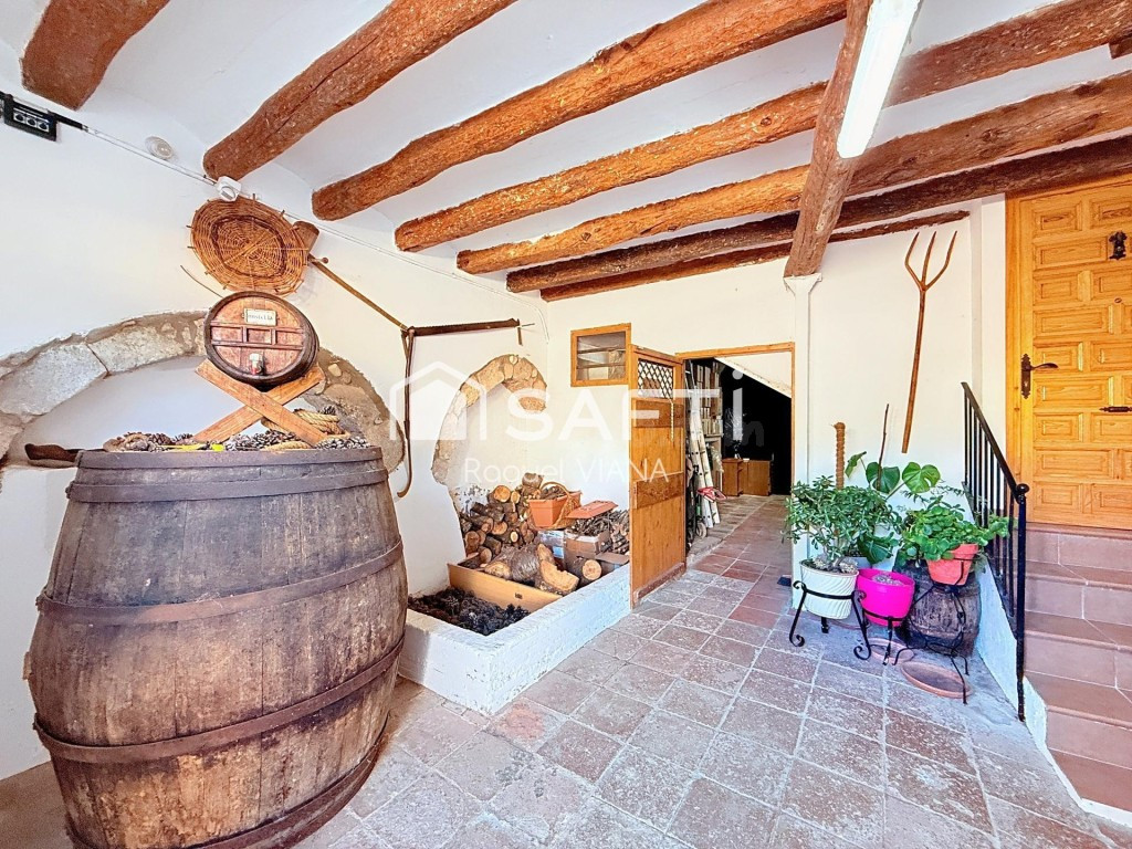 No es una casa más. Es una vivienda de 1880 con carácter.