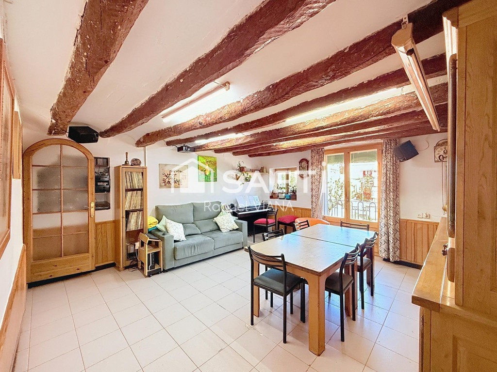 No es una casa más. Es una vivienda de 1880 con carácter. - foto 4