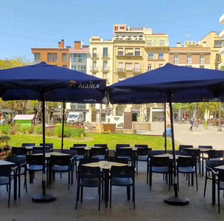 OPORTUNIDAD ÚNICA: Traspaso de Restaurante Emblemático en Pl - foto 3