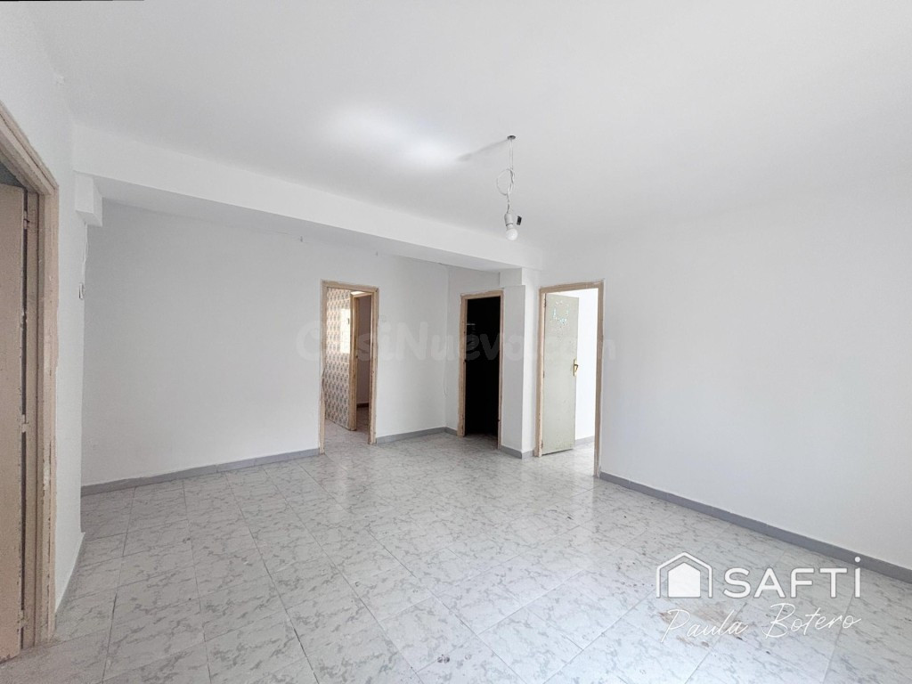 Oportunidad, piso con gran potencial para reformar en el Bar - foto 4
