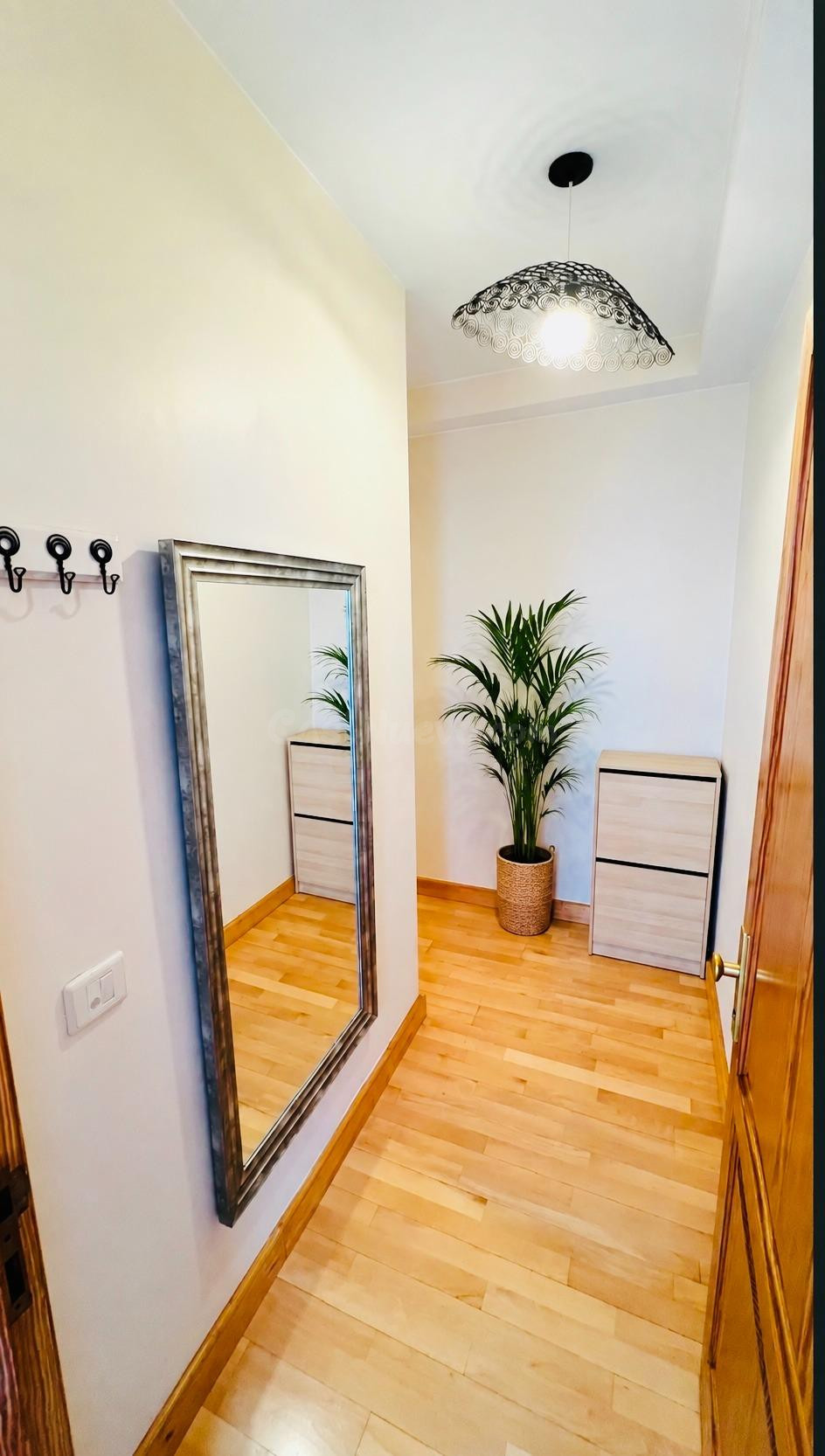 ALQUILER DE TEMPORADA | AMPLIO PISO EXTERIOR - CERCA DE ZONA - foto 2