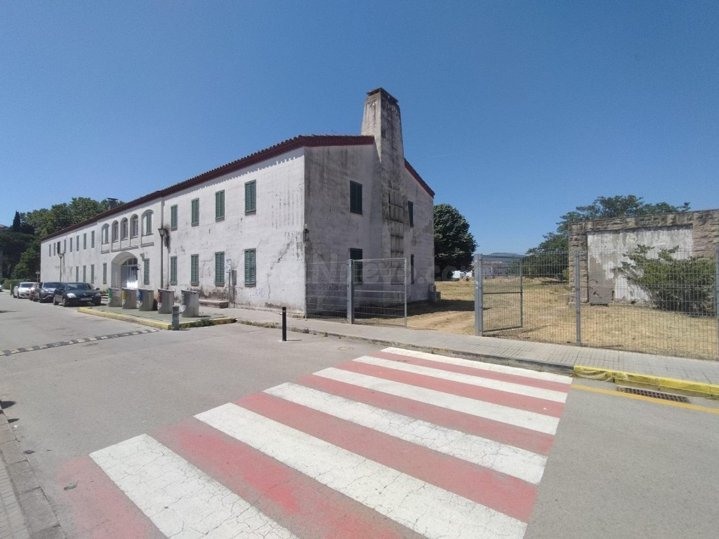 Hostal en venta para reformar en Tordera