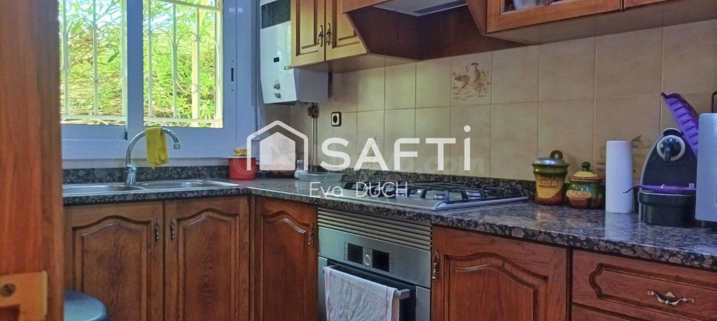 Casa independiente con piscina y barbacoa en Sils