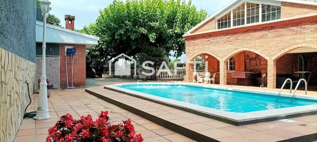 Tu oasis con piscina, buhardilla y licencia turística en Mas - foto 4