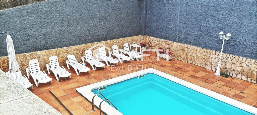 Tu oasis con piscina, buhardilla y licencia turística en Mas - foto 5