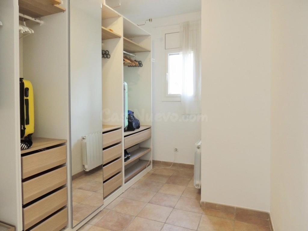 Casa con piscina de agua templada y licencia en Mas Altaba - foto 5