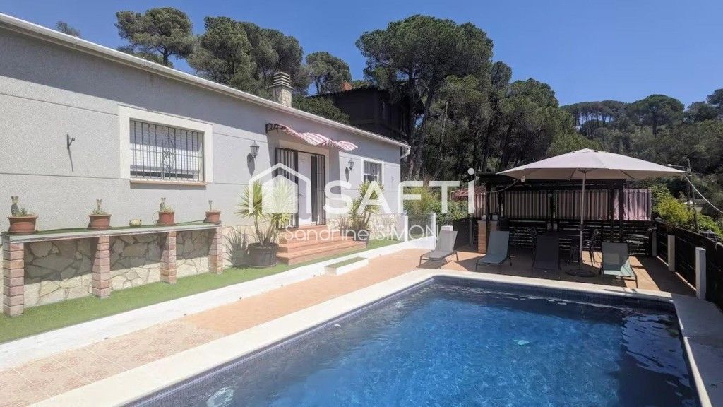 LICENCIA TURISTICA PISCINA cerca de Lloret de mar - foto 2