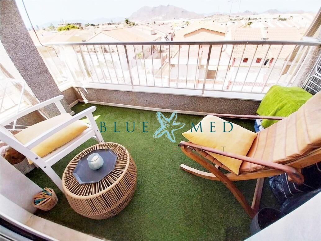 PRECIOSO APARTAMENTO EN LA ÚLTIMA PLANTA CON VISTAS PANORÁMI - foto 2