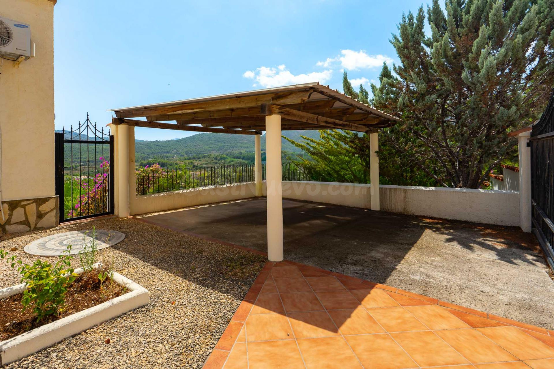Villa 5 habitaciones 229m² en venta - Jalon - foto 4