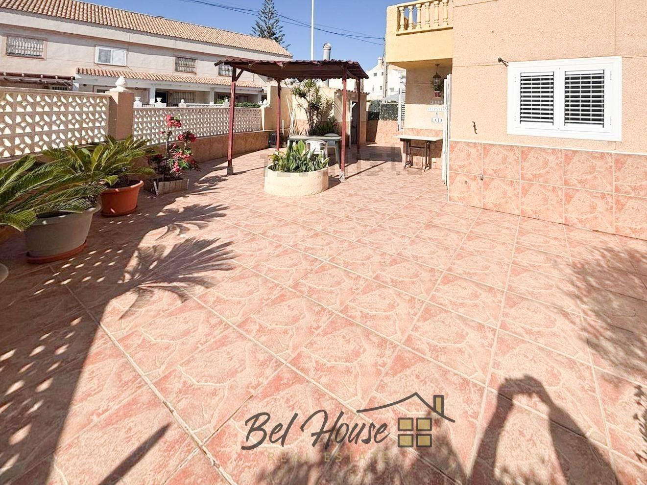 Impresionante Adosado en Torrevieja, Zona Los Frutales – ¡Tu - foto 3
