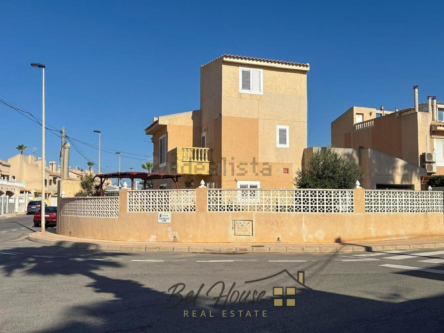 Impresionante Adosado en Torrevieja, Zona Los Frutales – ¡Tu - foto 4
