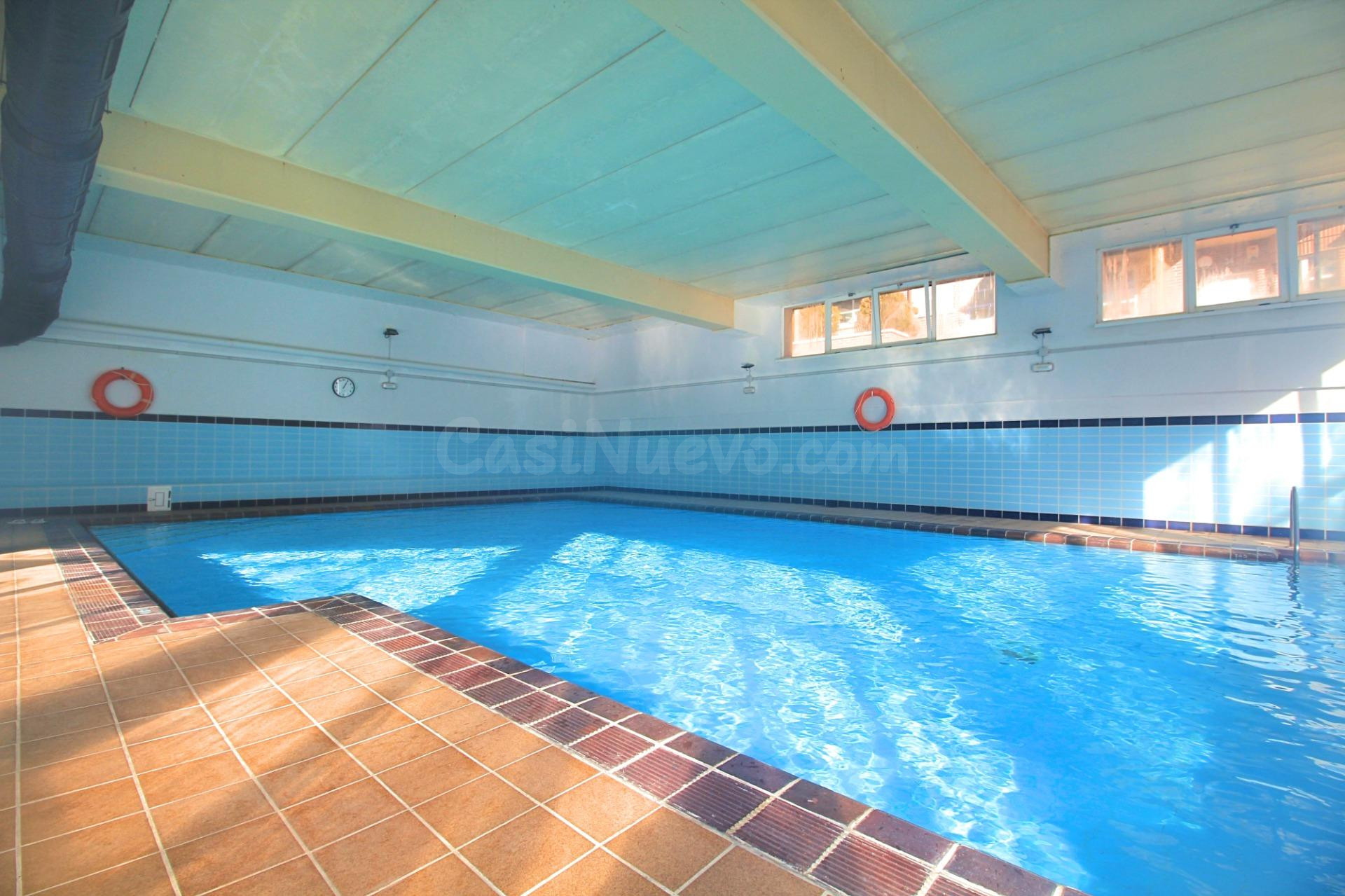 CHALET ADOSADO EN URBANIZACIÓN GEMINIS - foto 3