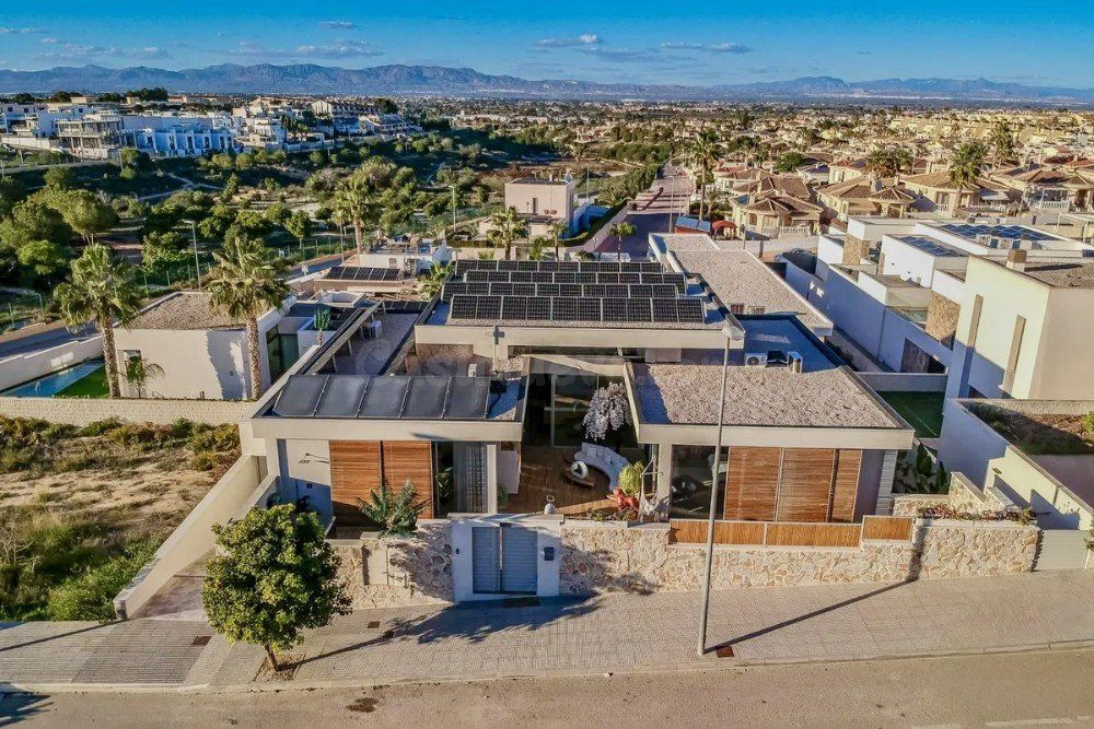 Villa 4 habitaciones 528m² en venta - Pueblo 4