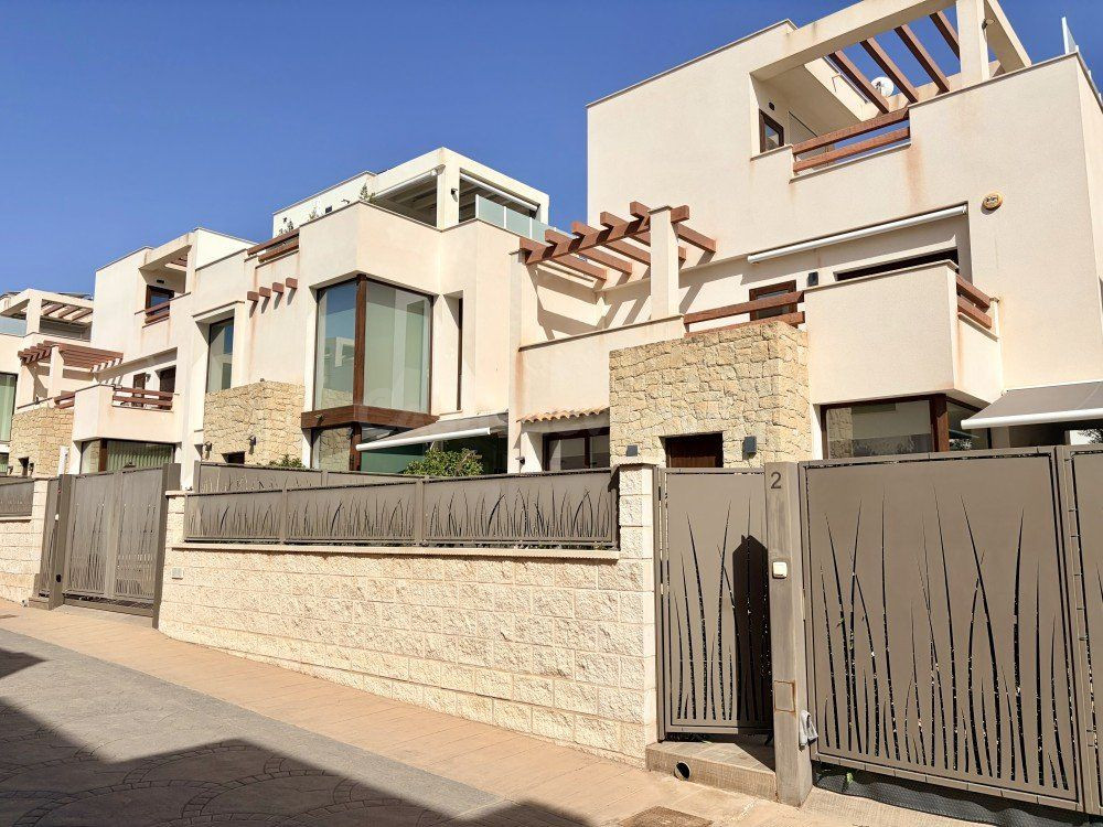 Casa 3 habitaciones 156m² en venta - Centro de la Ciudad Que - foto 2