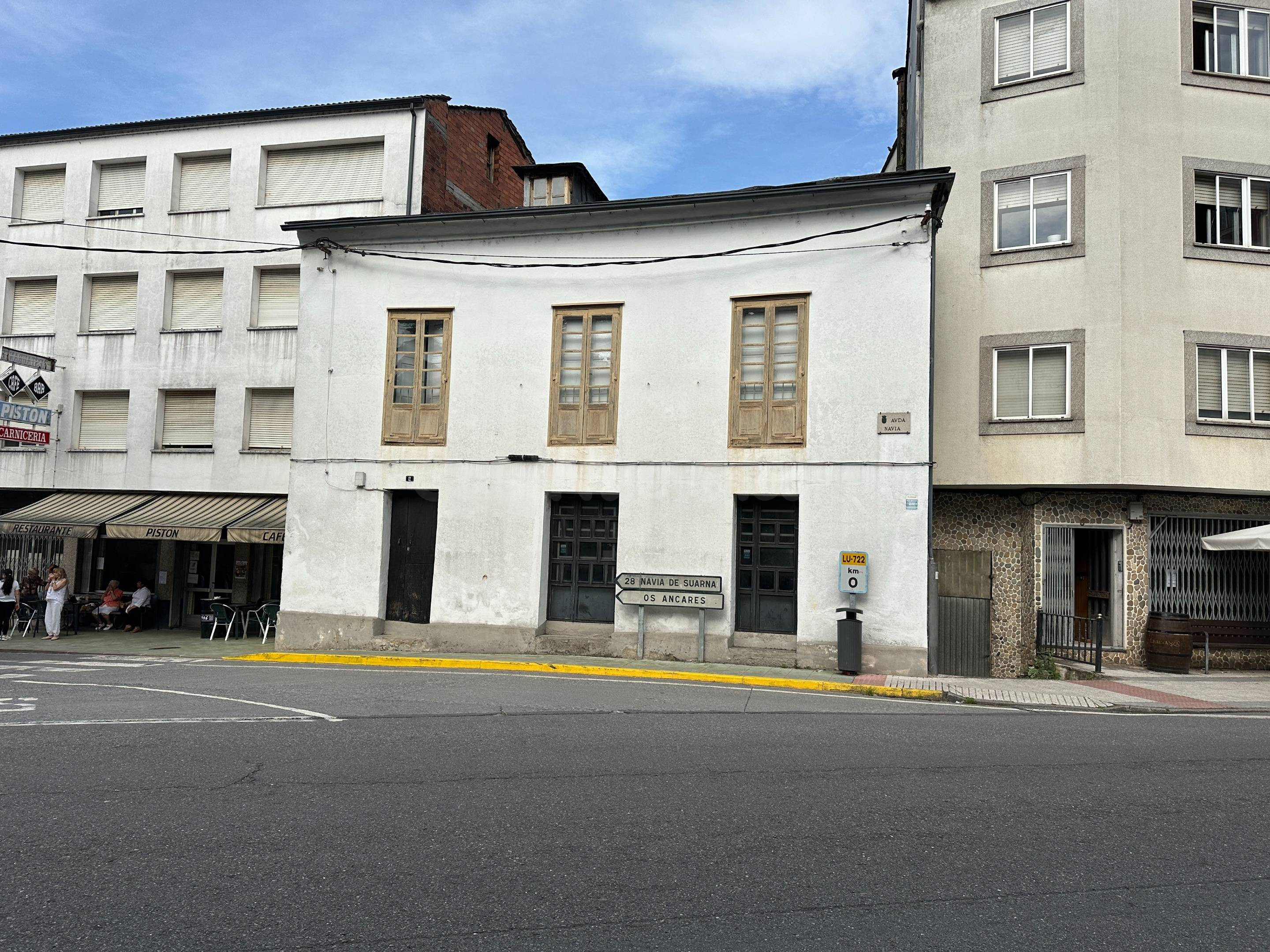 Oportunidad en el centro de Becerreá: Edificio + Casa tradic - foto 3
