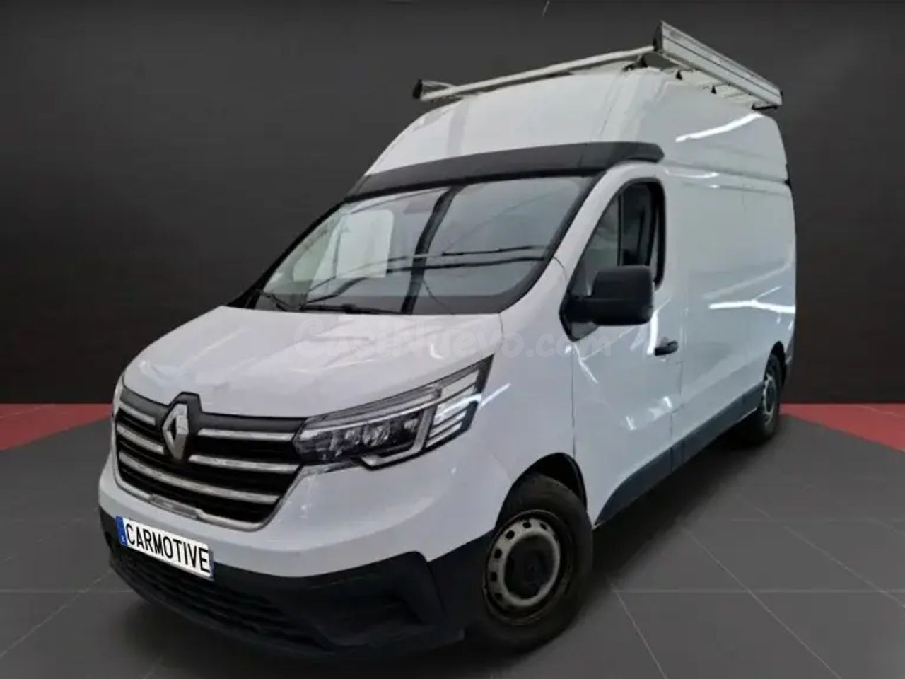 Renault Trafic L2H2 150CV con Baca y Escalera | Desde 360€/mes