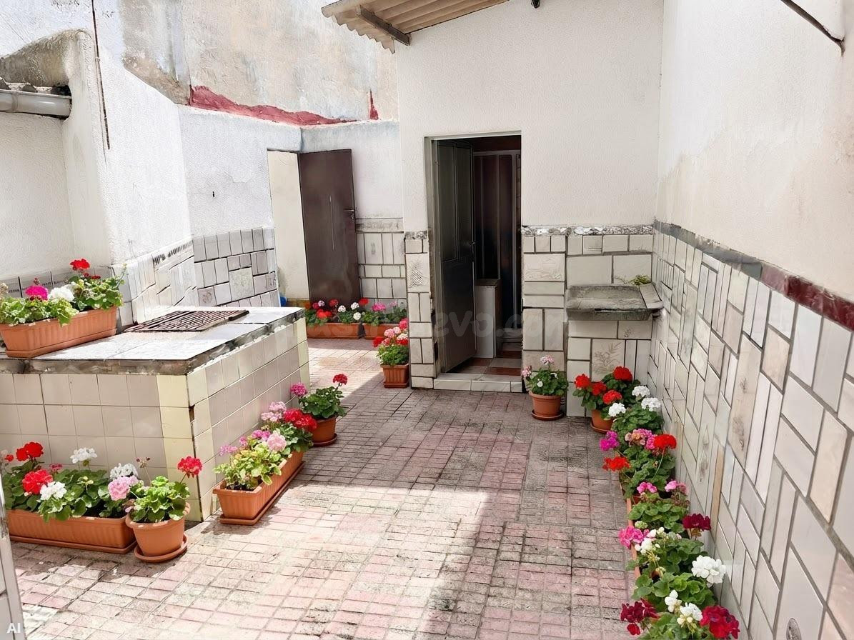 Encantadora Casa en Arroyo de la Luz por solo €65,000