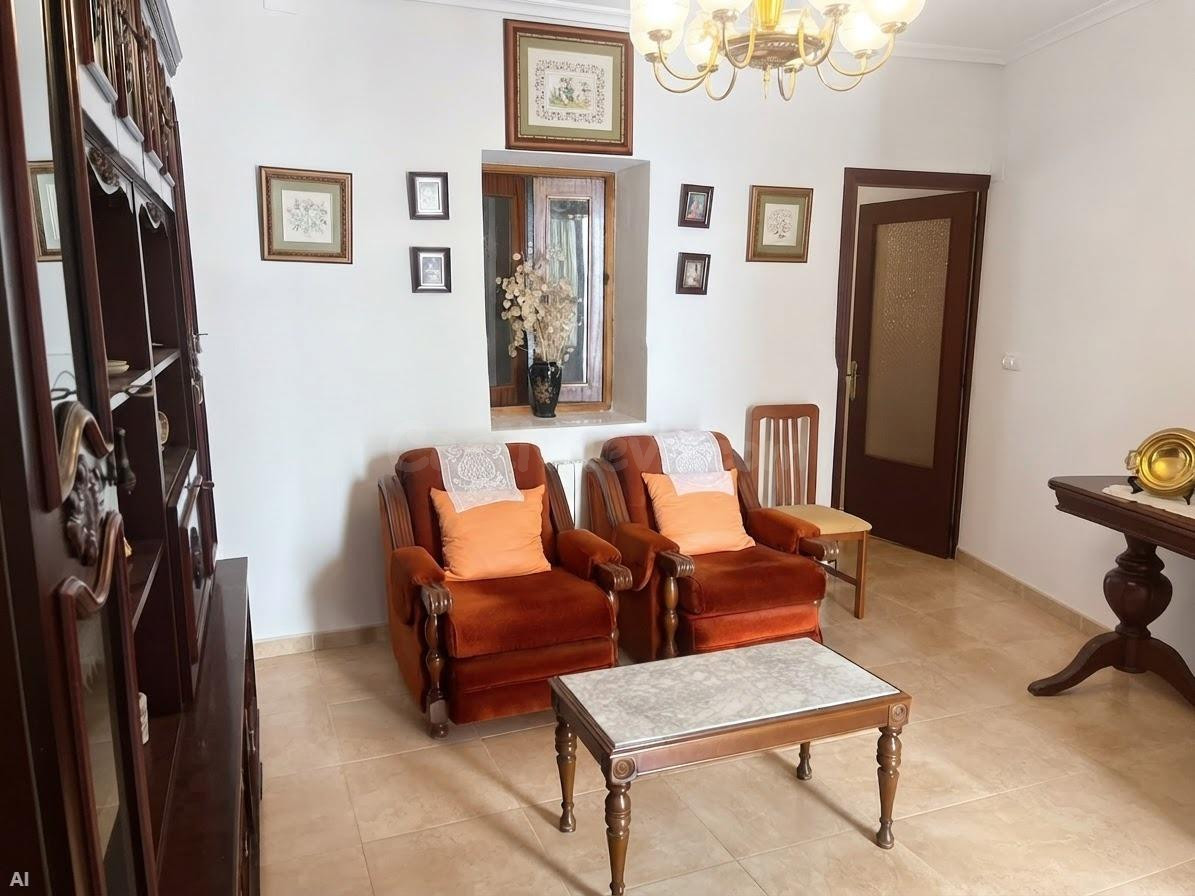 Encantadora Casa en Arroyo de la Luz por solo €65,000 - foto 2
