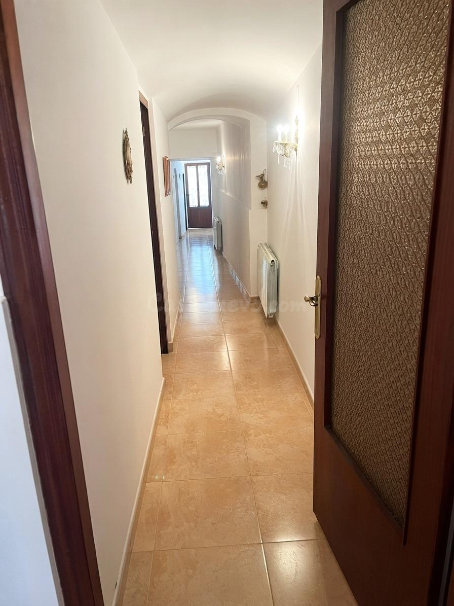 Encantadora Casa en Arroyo de la Luz por solo €65,000 - foto 5