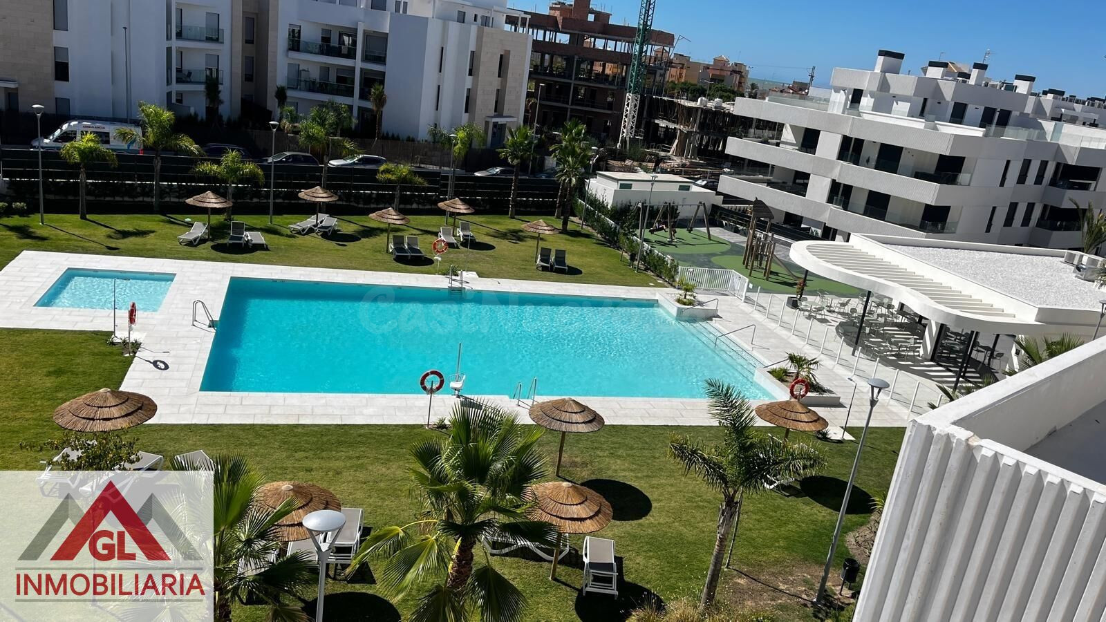 VIVIENDA EN ALQUILER ANUAL EN URBANIZACIÓN PRIVADA!!! - foto 2
