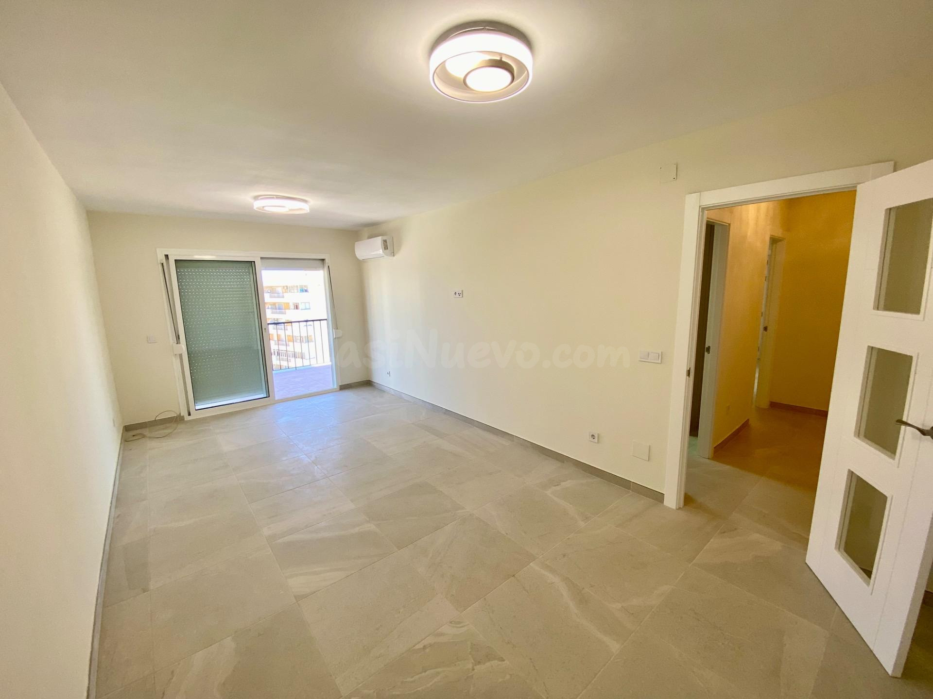 APARTAMENTO REFORMADO CON VISTAS AL MAR Y UNA GRAN TERRAZA E - foto 3