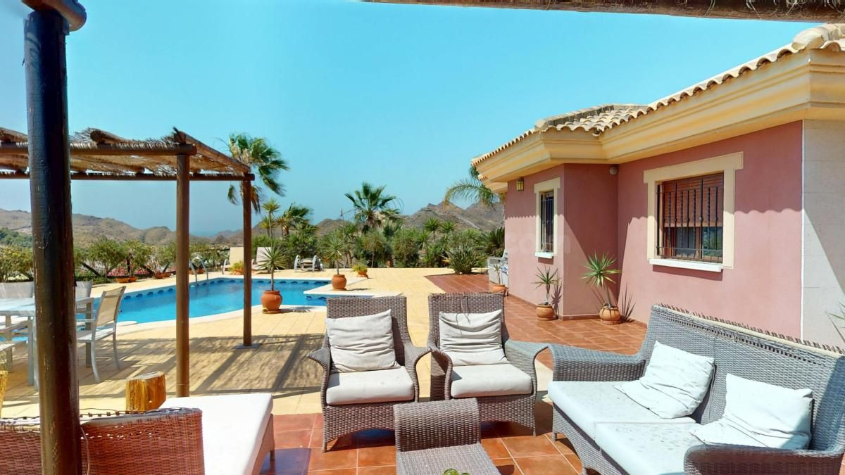 Villa 5 habitaciones 474m² en venta - Las Majadas-Las Moline - foto 2