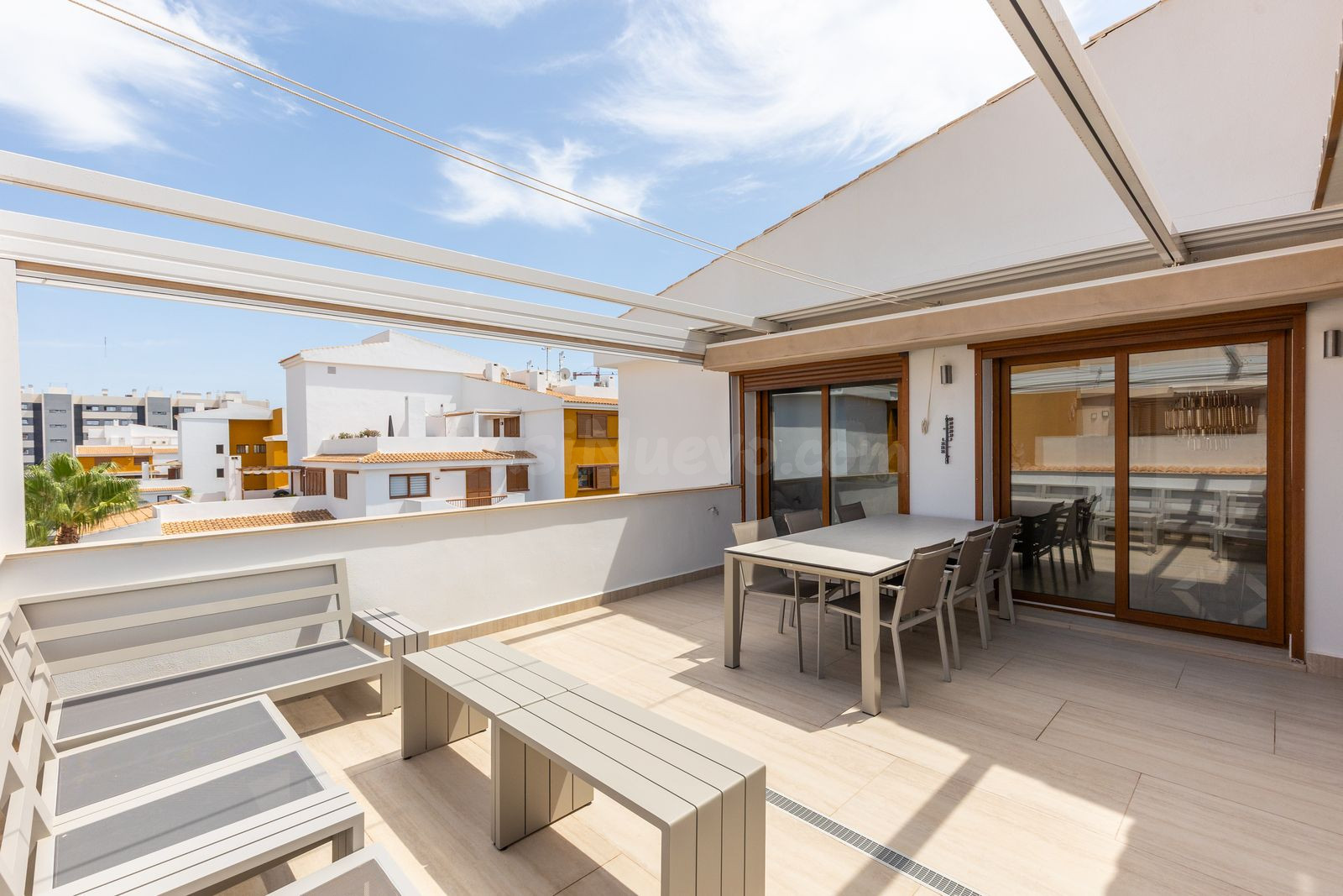 APARTAMENTO ÁTICO DE 3 DORMITORIOS Y 2 BAÑOS EN PUNTA PRIMA  - foto 2