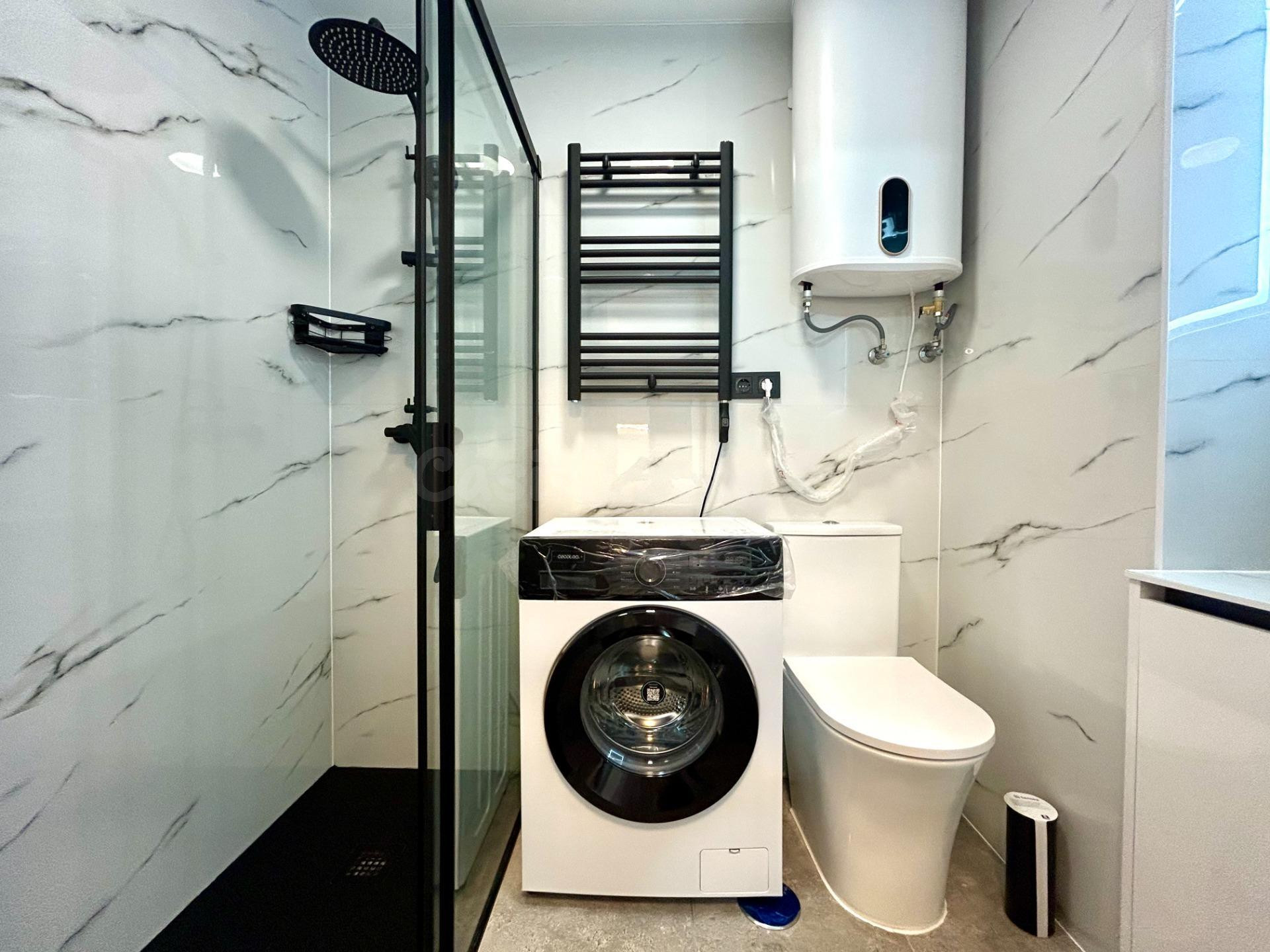 APARTAMENTO REFORMADO DE 2 DORMITORIOS 1 BAÑO EN PUNTA PRIMA - foto 2