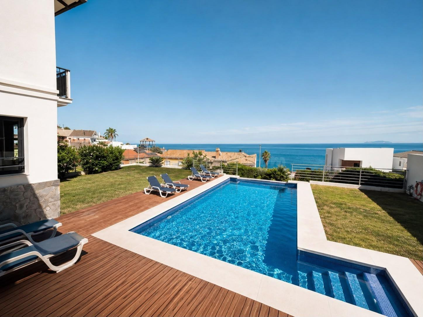 MAGNÍFICA VILLA UNIFAMILIAR EN EL FARO CON VISTAS A AFRICA - foto 2