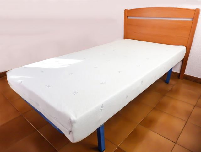 Cabecera cama madera peral natural Zaragoza - foto 5