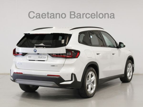 BMW iX1 - foto 4