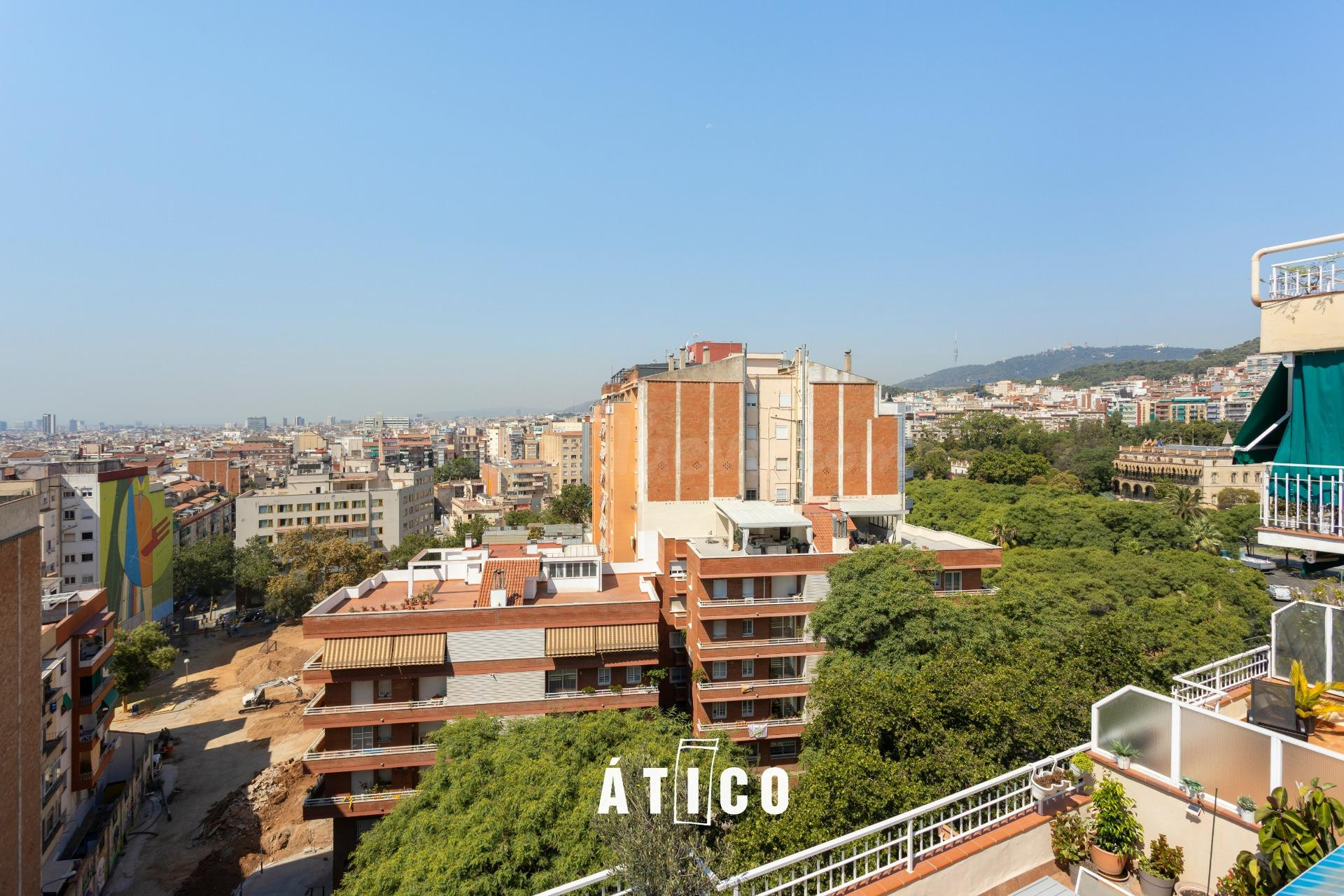 ATICO CON UNA TERRAZA ESPECTACULAR Y VISTAS UNICAS SOBRE BAR - foto 5
