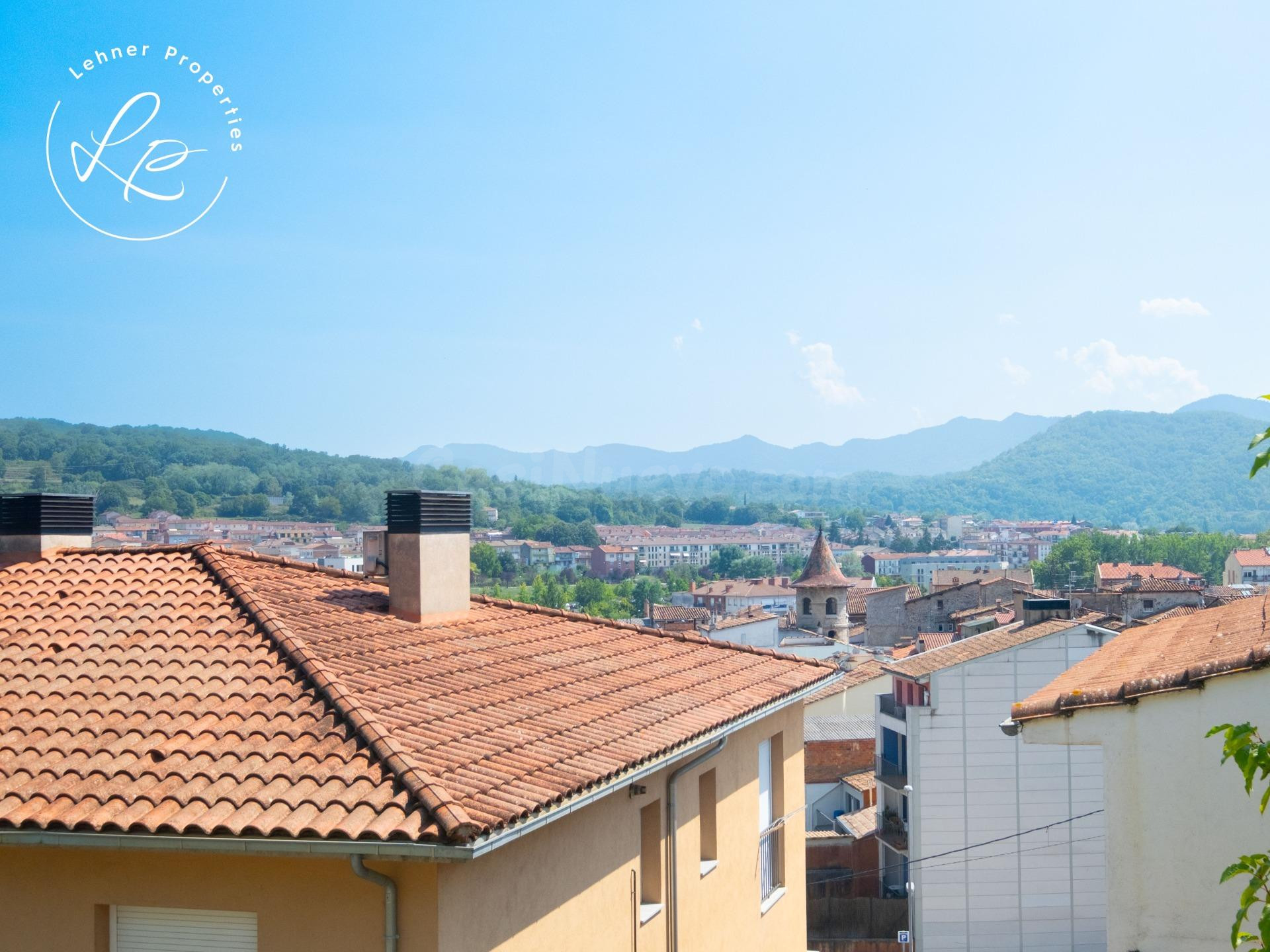 Gran finca urbana a 5 min del centro de Olot . - foto 4