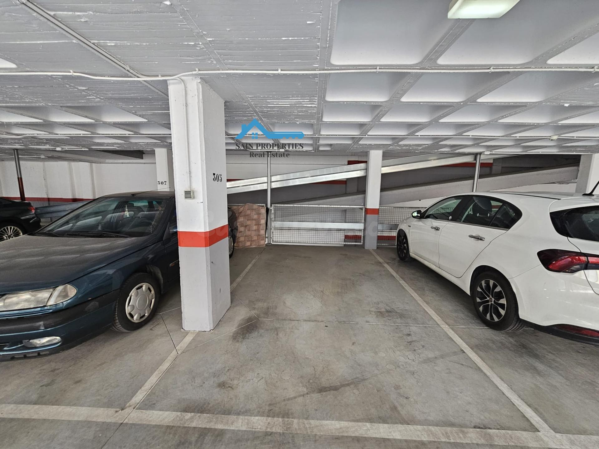 Plaza de parking a la venta en Zona Foietes, Benidorm - foto 2