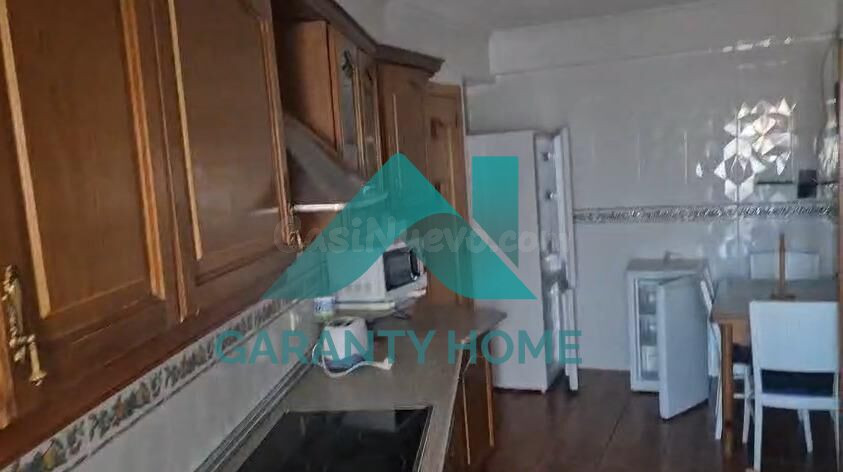 SE ALQUILA PISO PARA ESTUDIANES EN ZONA CENTRO - foto 4
